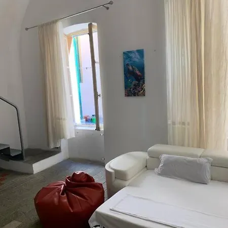 Dream House Apartment *